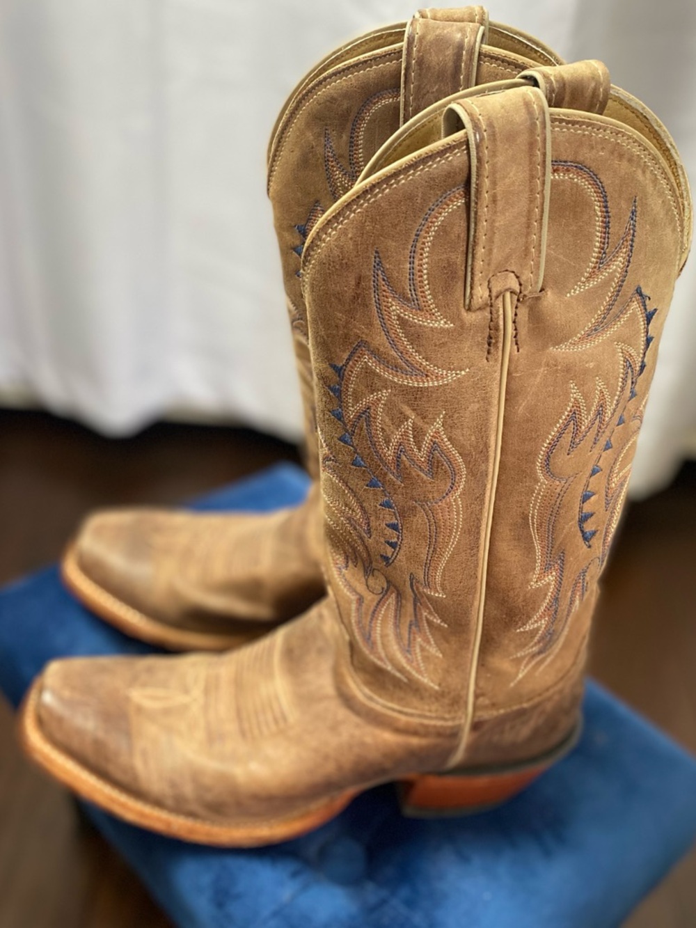 NACONA Men’s cowboy boots.
